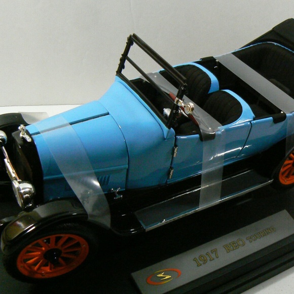 FAIRFIELD MINT 1917 REO TOURING BLUE WITH ORANGE WHEELS SIGNATURE SERIES - Picture 1 of 11